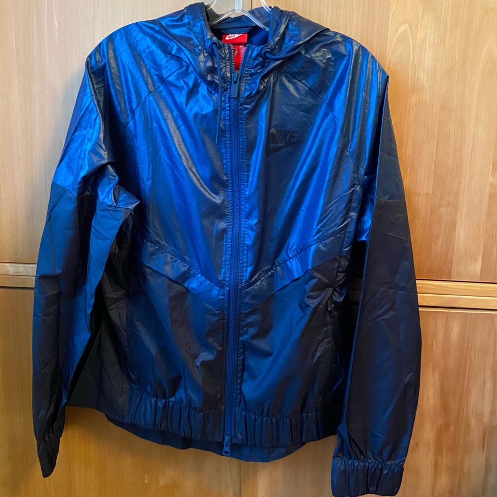 Nike windbreaker NWT